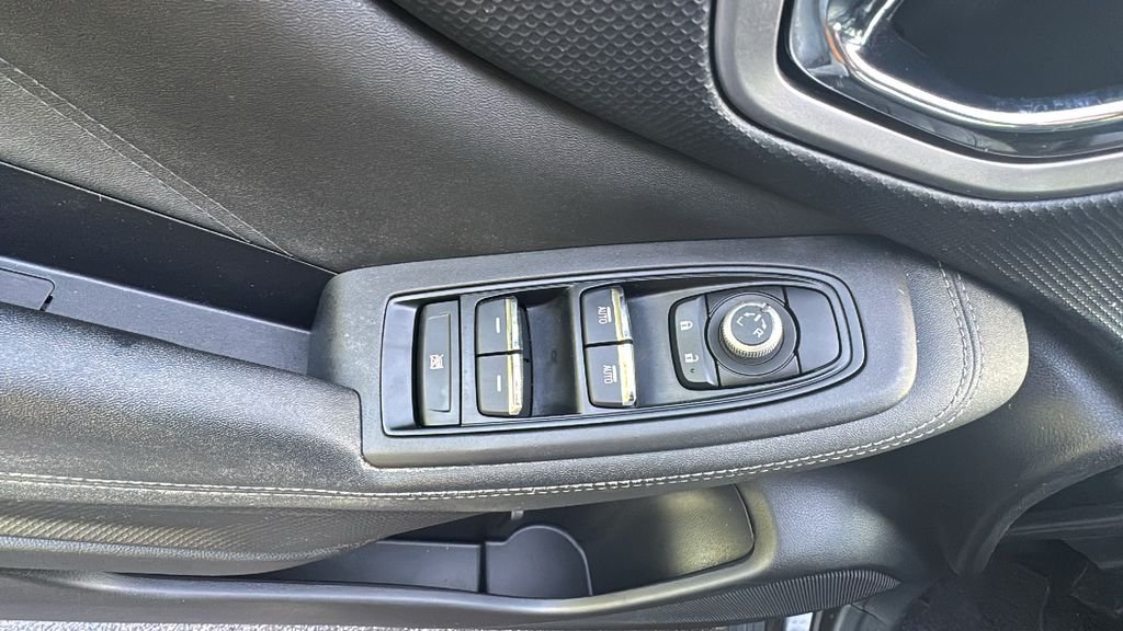 Used 2021 Gray Metallic Subaru Limited image 14