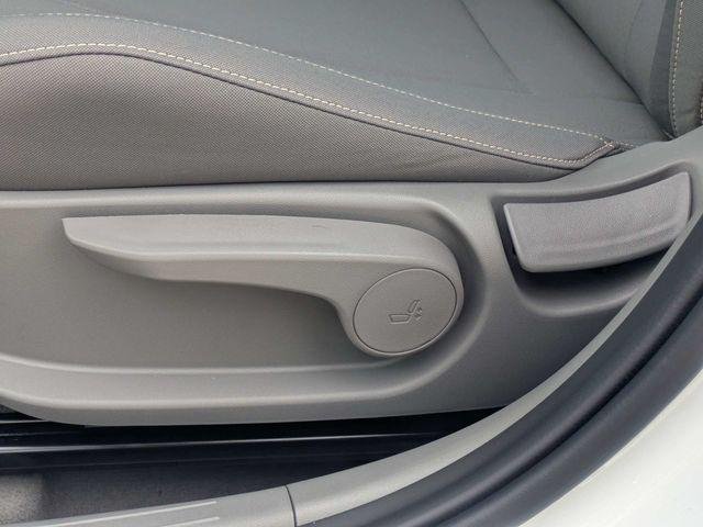 New 2026 White Hyundai Blue image 19
