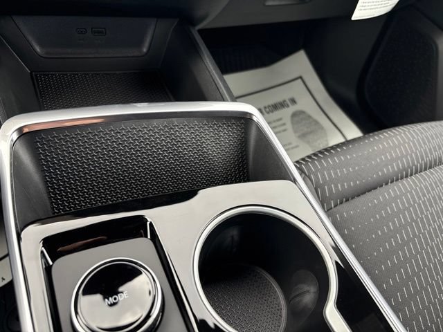 2027 Chevrolet Equinox LT - Photo 24