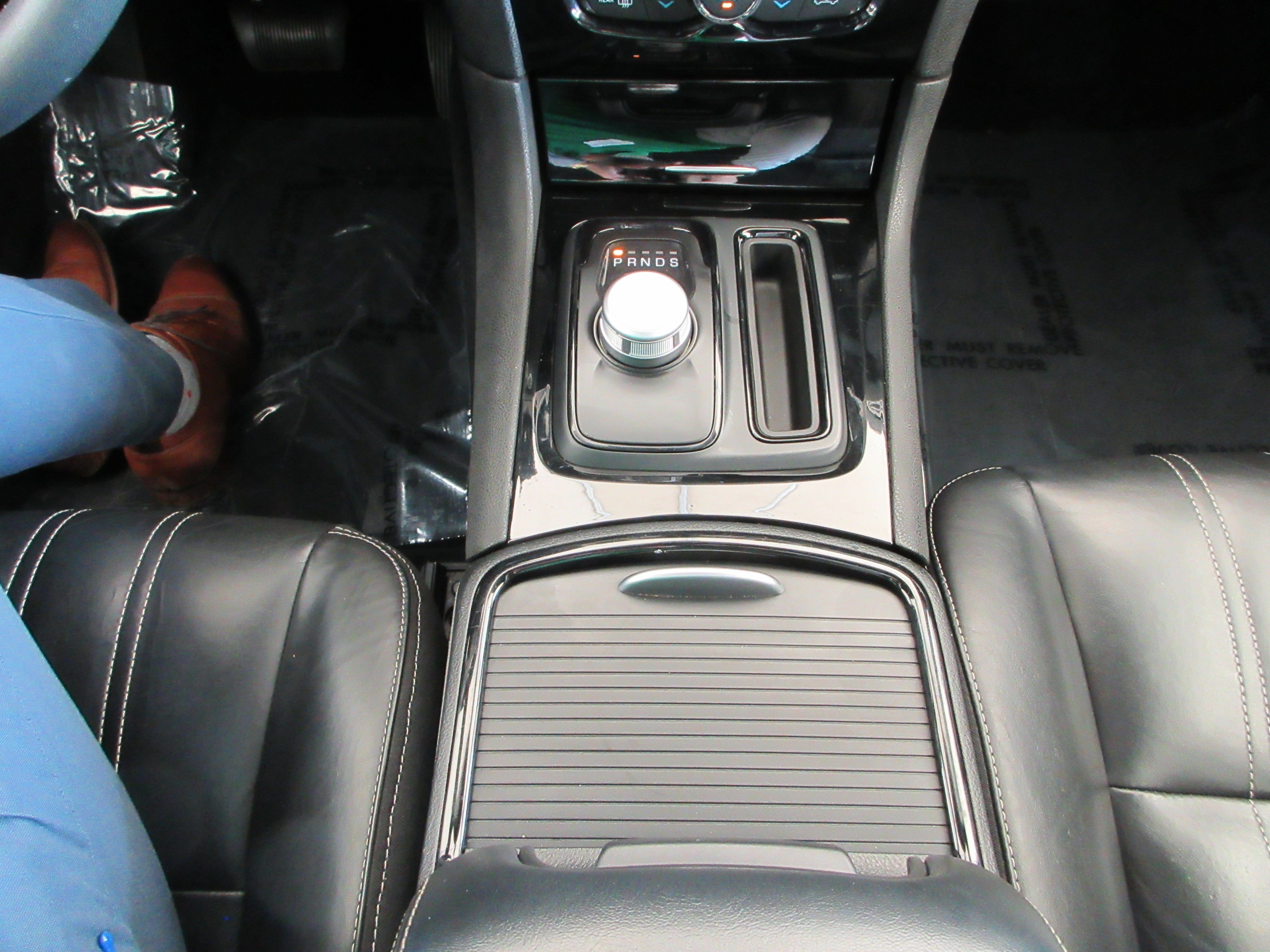 Used 2022 Bright White Clearcoat Chrysler S image 47