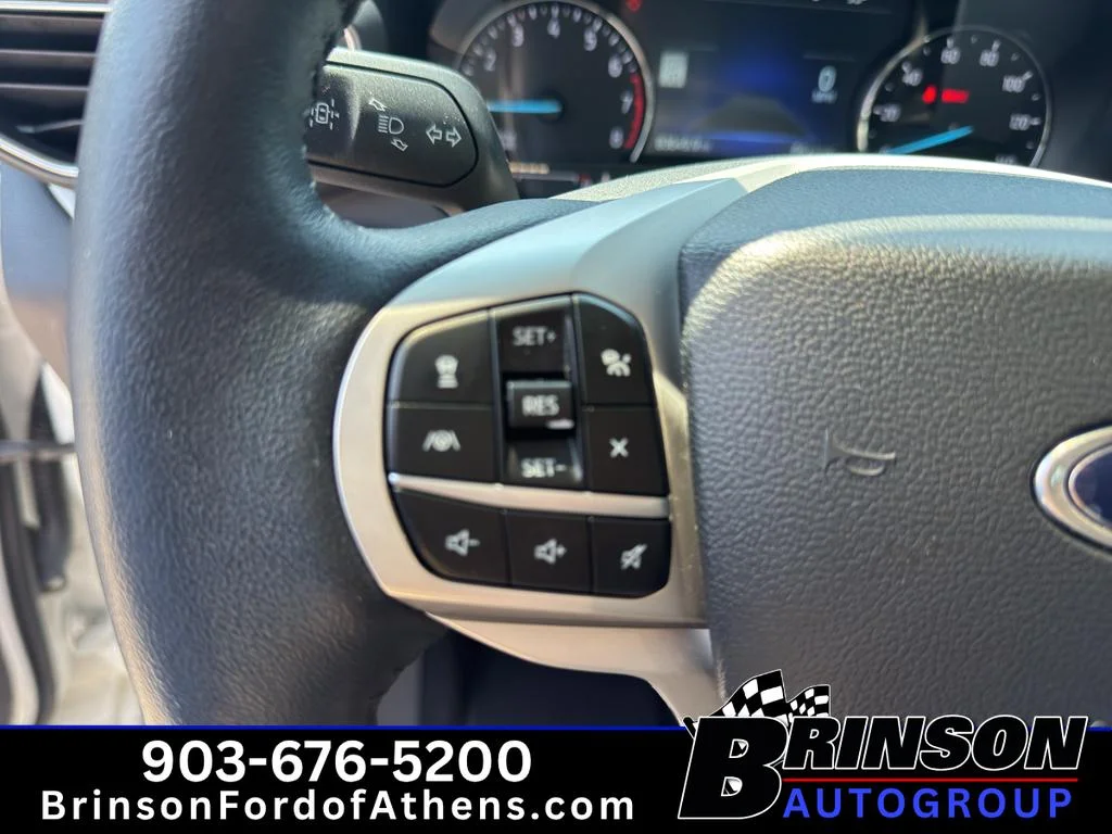 Used 2023 Star White Metallic Tri-Coat Ford XLT image 26