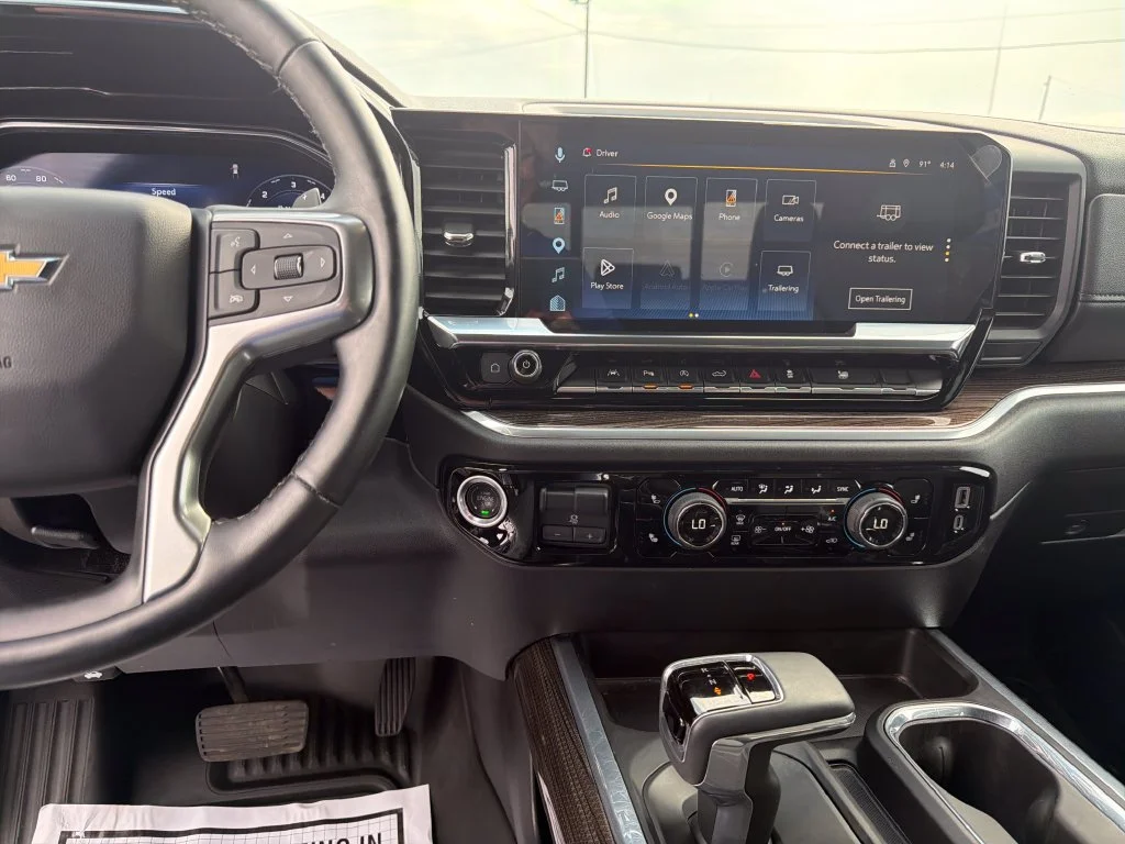 Used 2025 Gray Chevrolet LT image 22