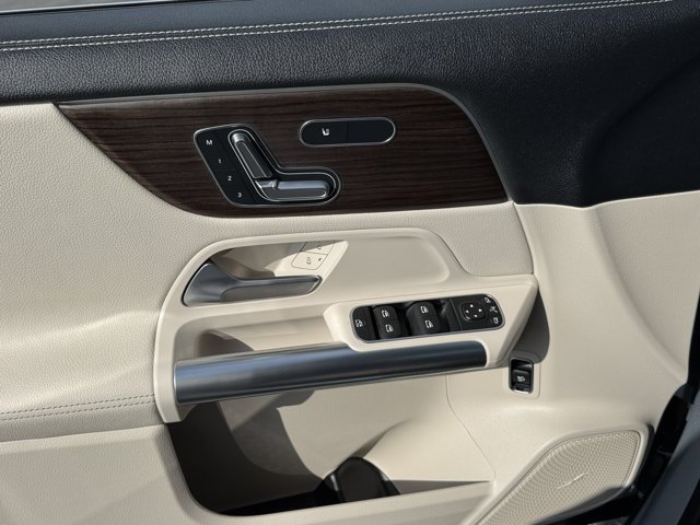 New 2026 Cirrus Silver Metallic Mercedes-Benz GLA 250 image 9