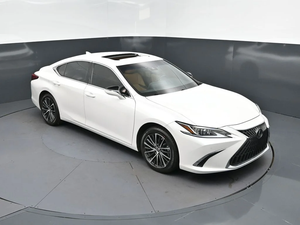 2024 Lexus ES 250