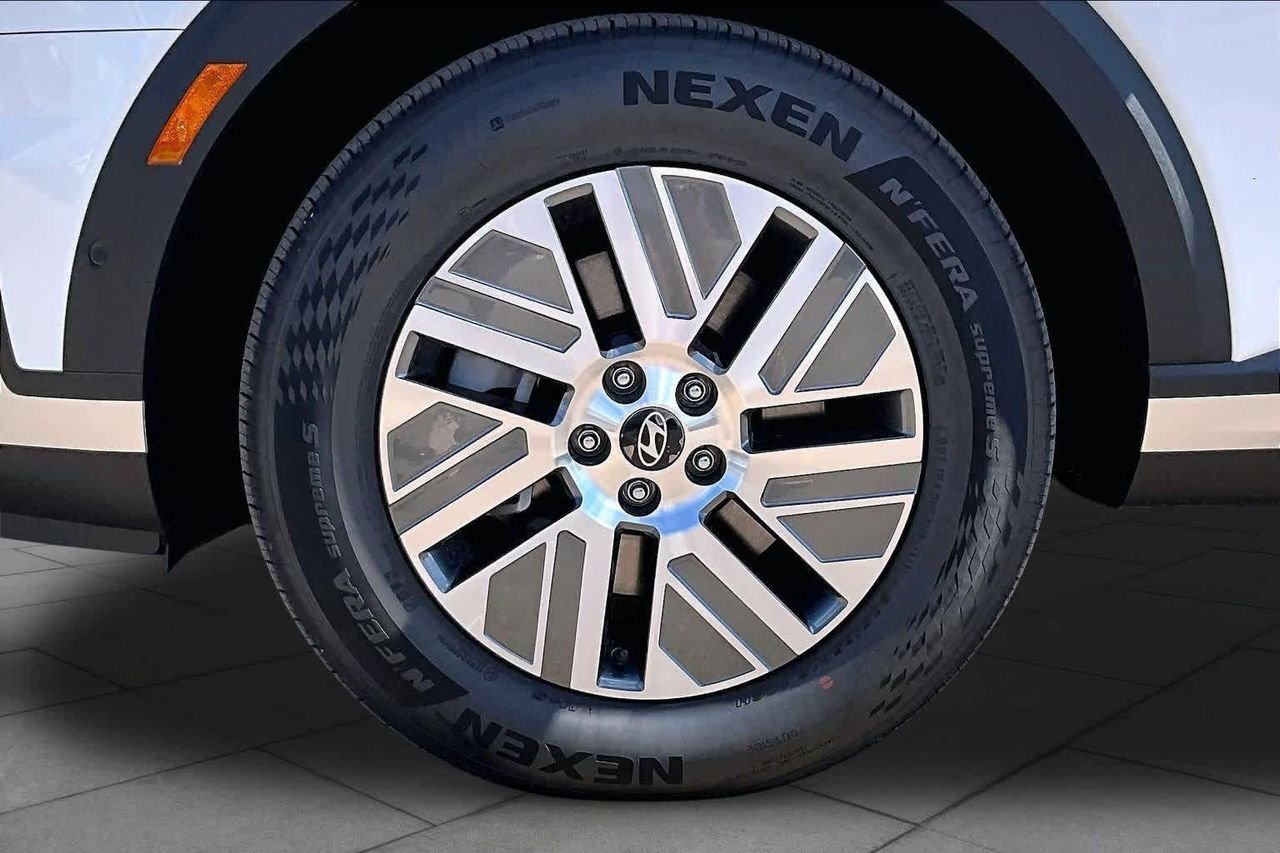 New 2026 Creamy White Pearl Hyundai SEL Premium 7P image 11