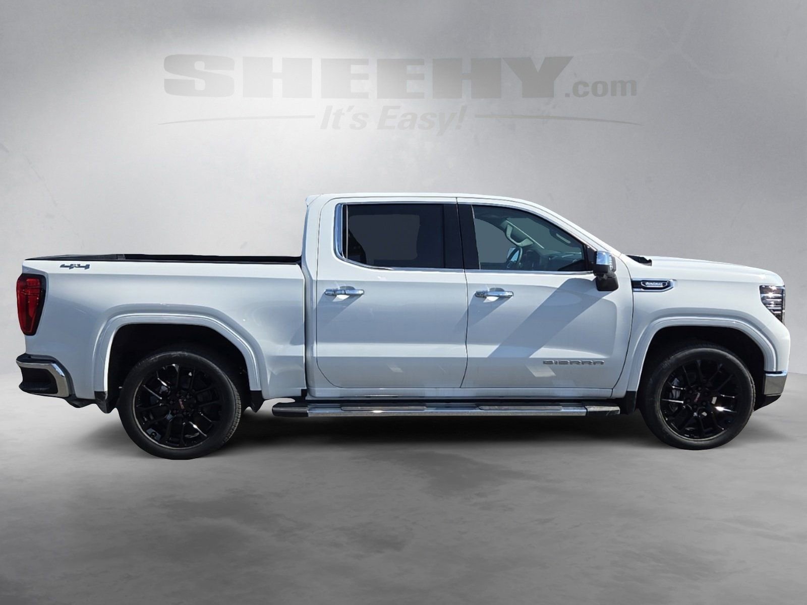 2026 GMC Sierra 1500 SLT - Photo 10