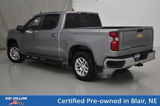 Used 2025 Sterling Gray Metallic Chevrolet LT image 14
