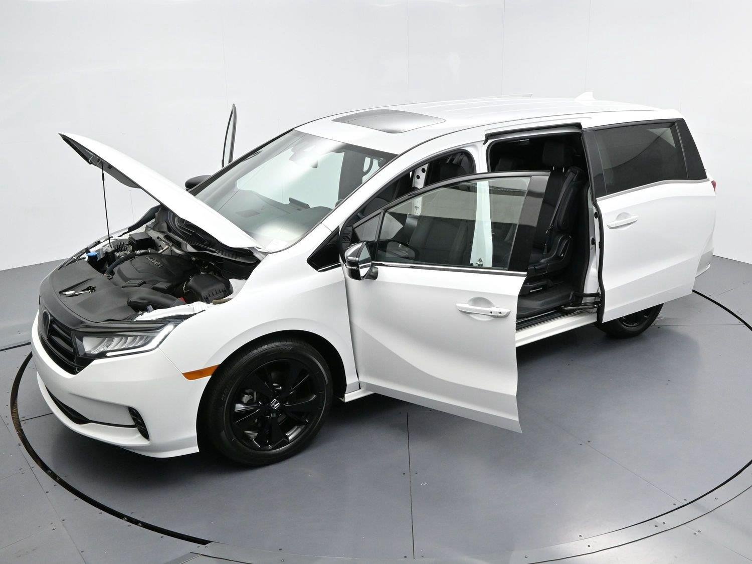 Used 2024 White Honda Sport image 37