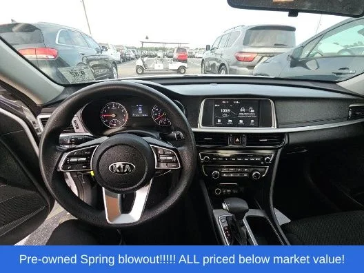 Used 2020 White Kia LX image 17