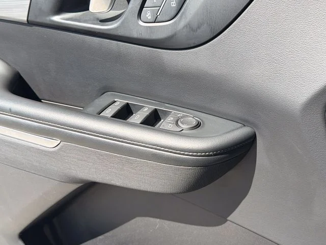 Used 2025 Blue Buick Preferred image 18