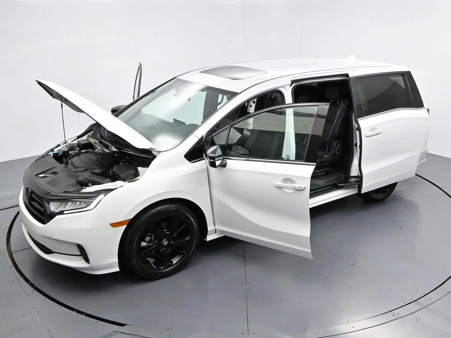 Used 2024 White Honda Sport image 37