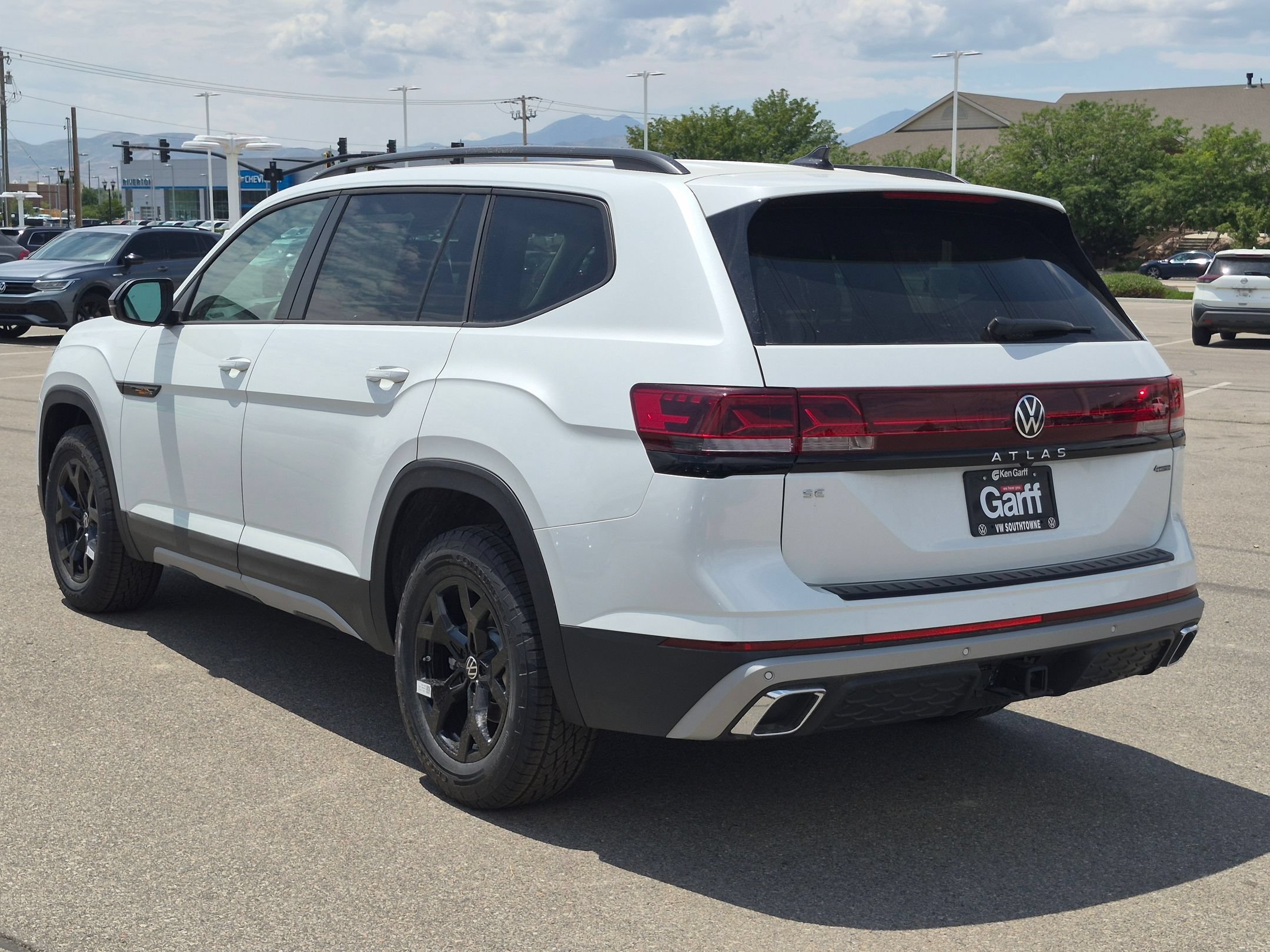 New 2026 Pearl Volkswagen 2.0T Peak Edition image 5