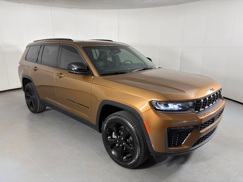 New 2026 Copper Shino Metallic Clear-Coat Exterior Paint Jeep Limited image 2