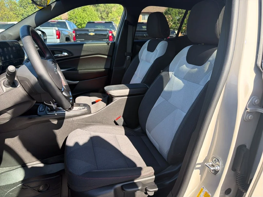 2026 Chevrolet Trax RS - Photo 10