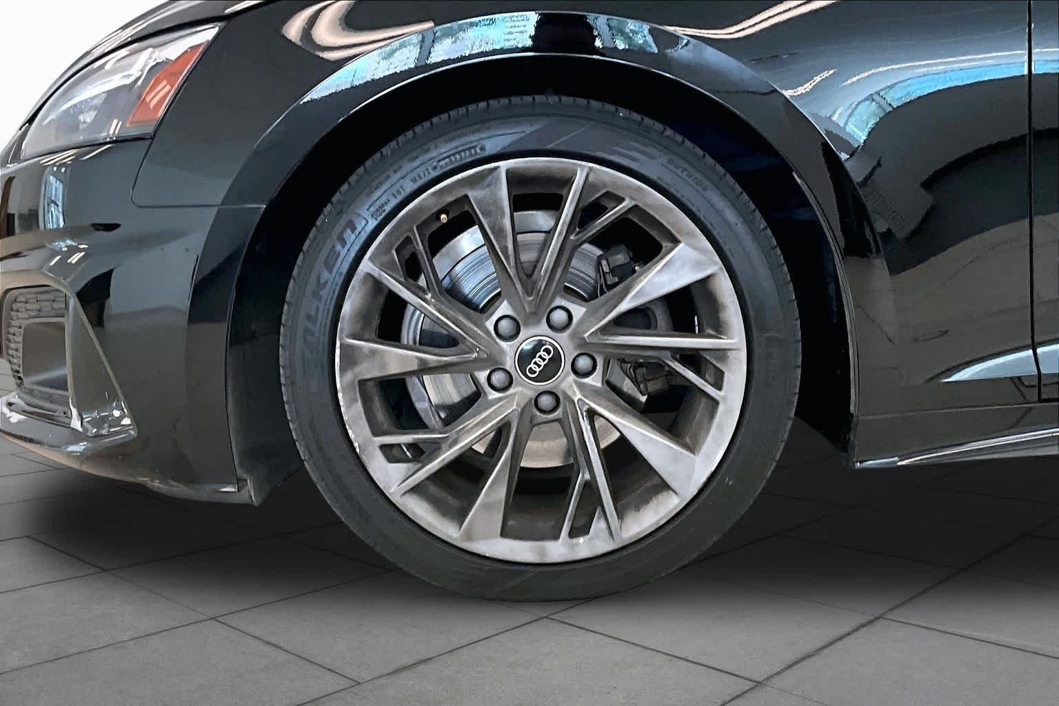 Used 2022 Brilliant Black Audi Premium image 9