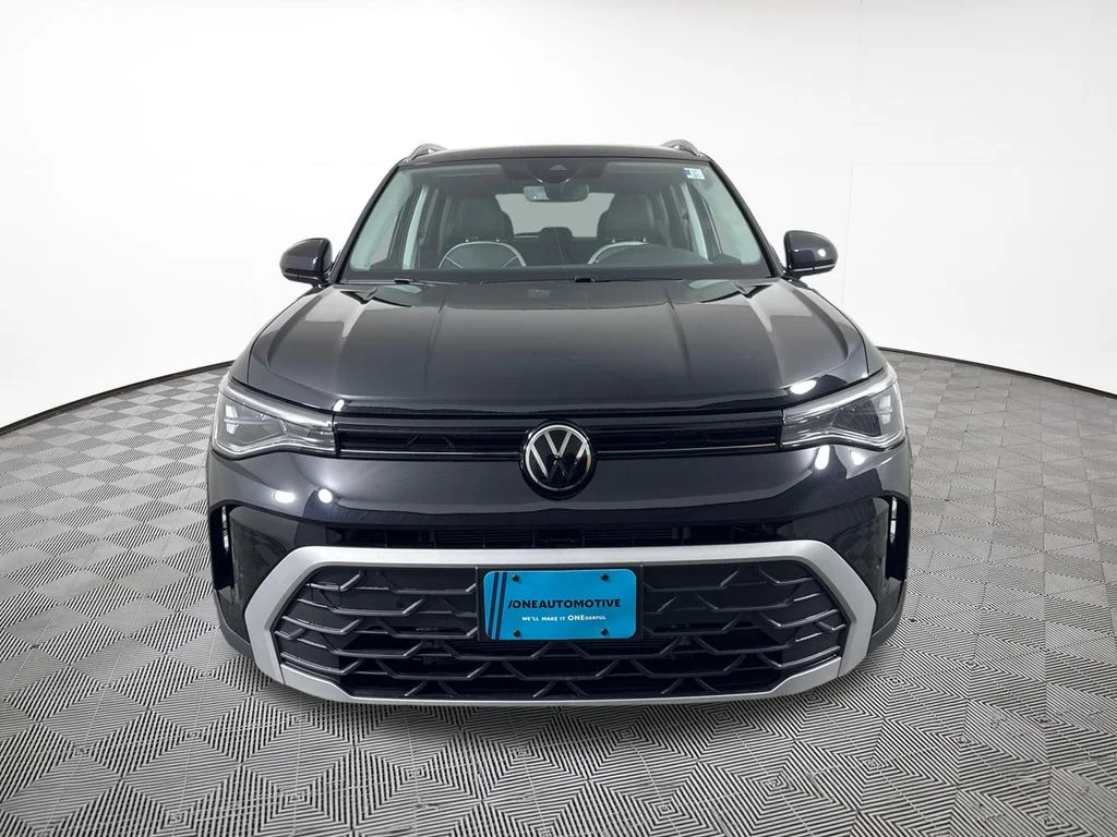 New 2026 Black Volkswagen 1.5T SE image 3