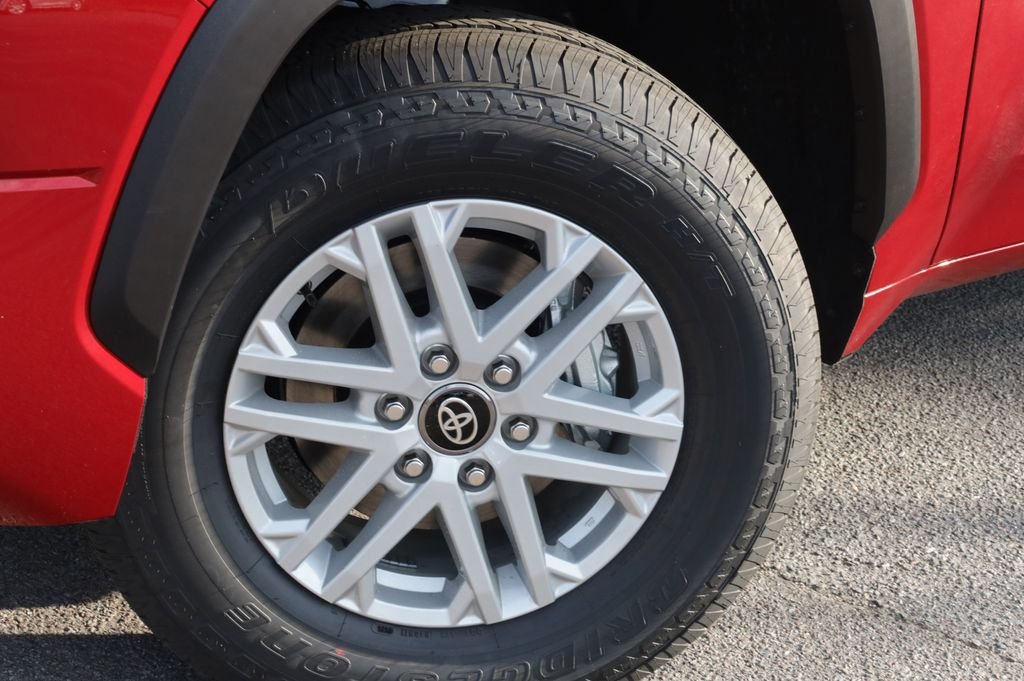 2026 Toyota Tundra SR5 - Photo 17