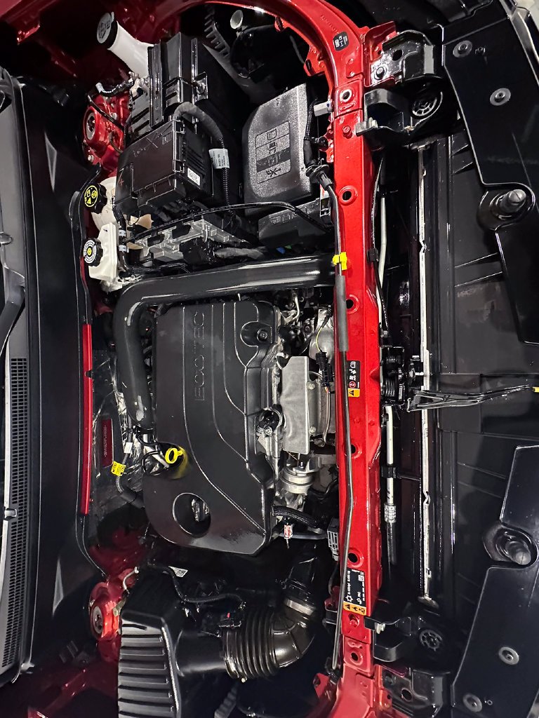 Used 2023 Red Chevrolet RS image 40