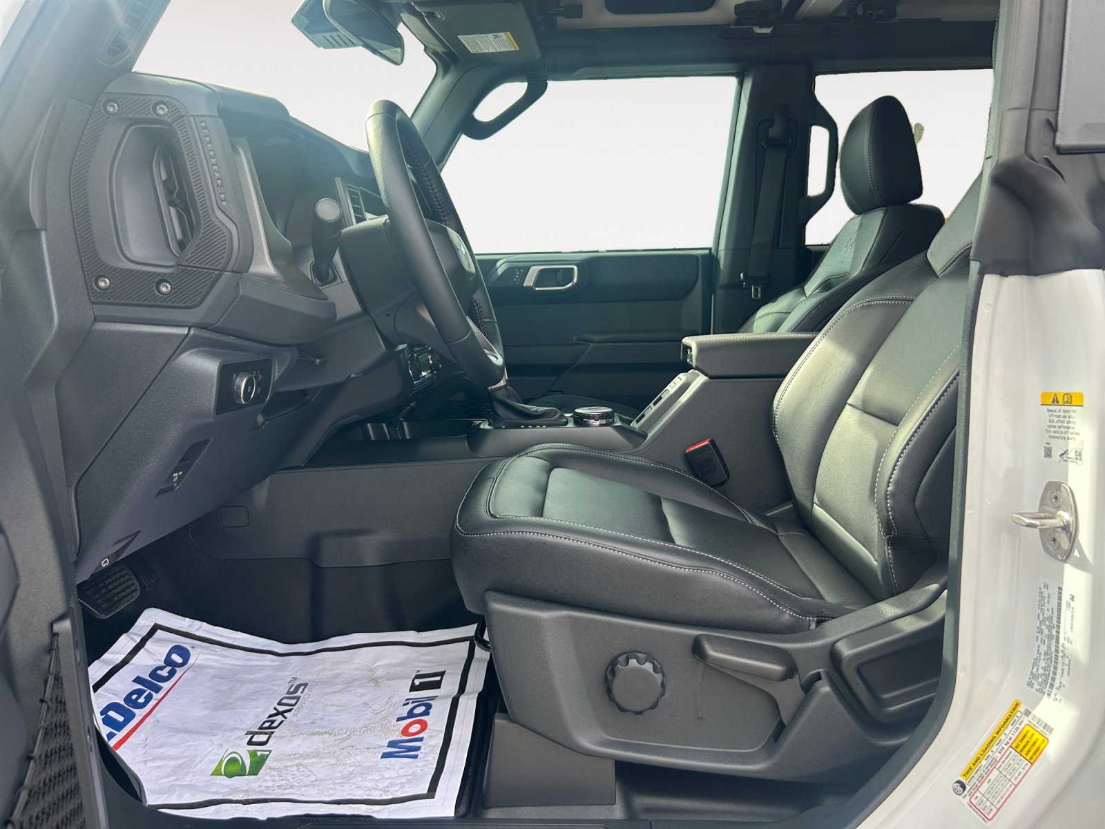 New 2026 Oxford White Ford Badlands image 18