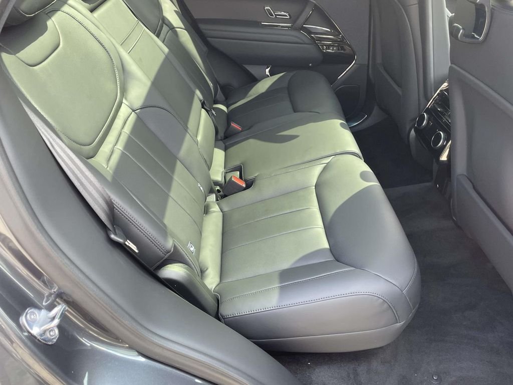 New 2026 Carpathian Grey Land Rover Dynamic SE image 19