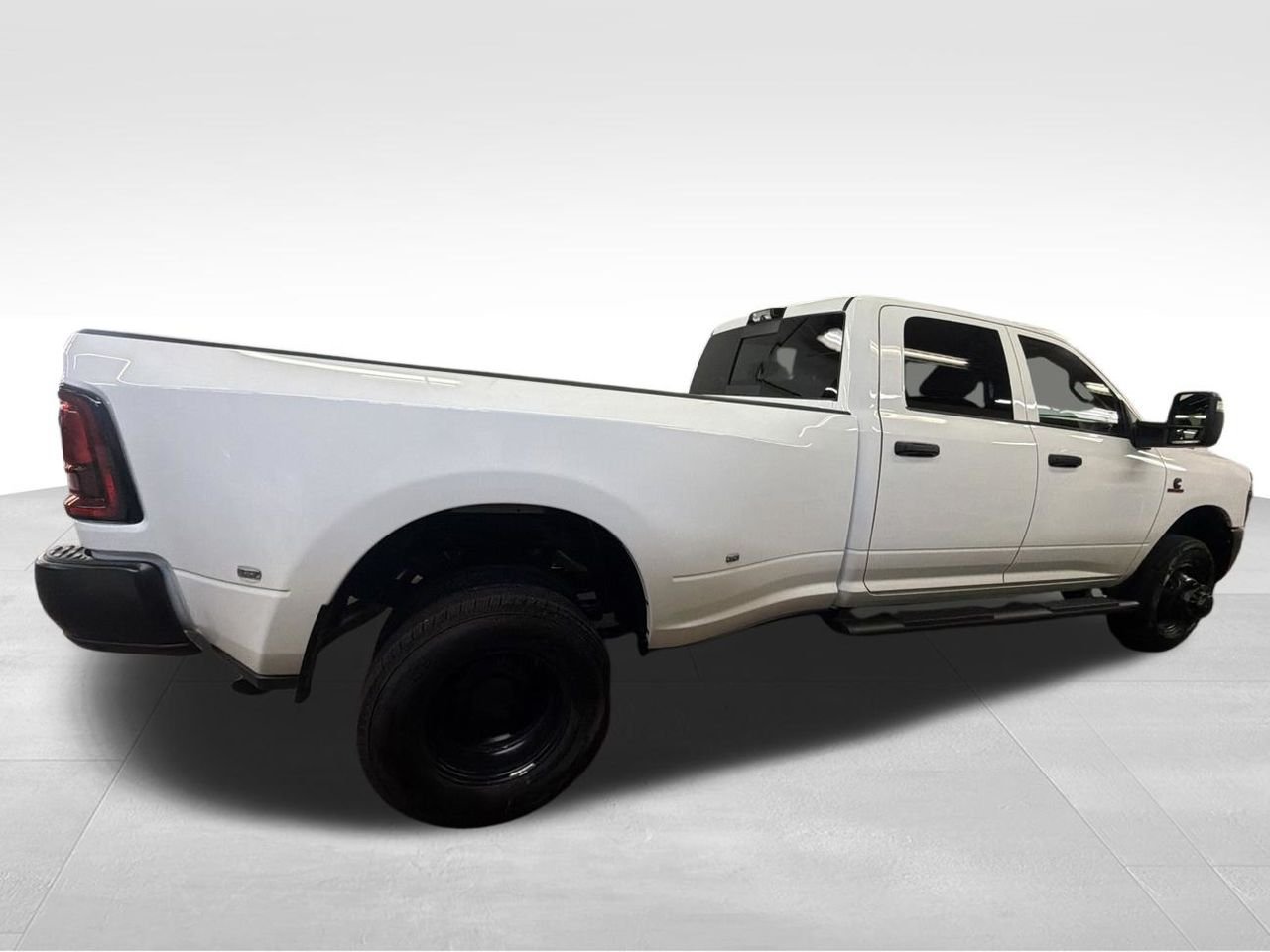 New 2026 Bright White Clear-Coat Exterior Paint RAM Tradesman image 7