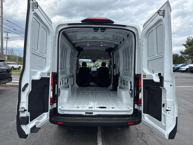 New 2026 Oxford White Ford Cargo Van image 73