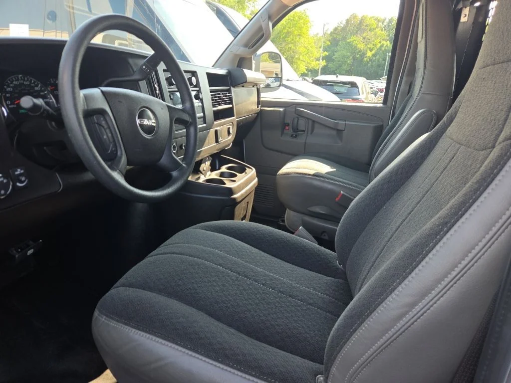 Used 2024 White GMC Work Van image 3