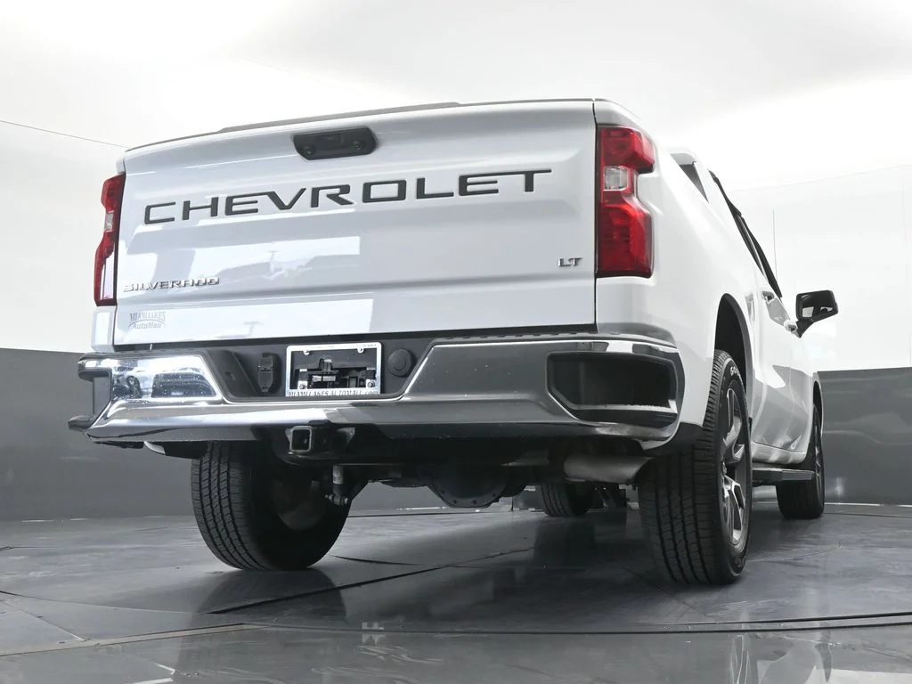 Used 2022 Summit White Chevrolet LT image 59