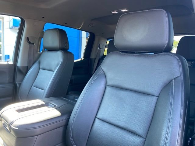 Used 2020 Black GMC SLT image 14