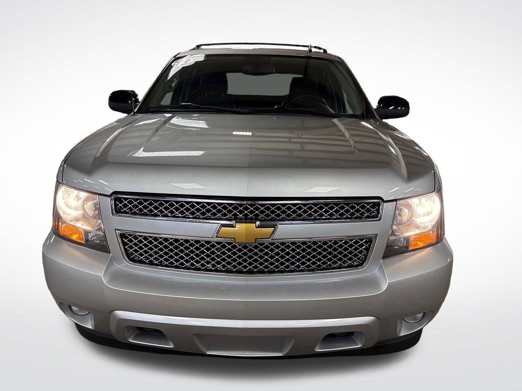 Used 2013 SILVER ICE METALLIC Chevrolet LT image 9