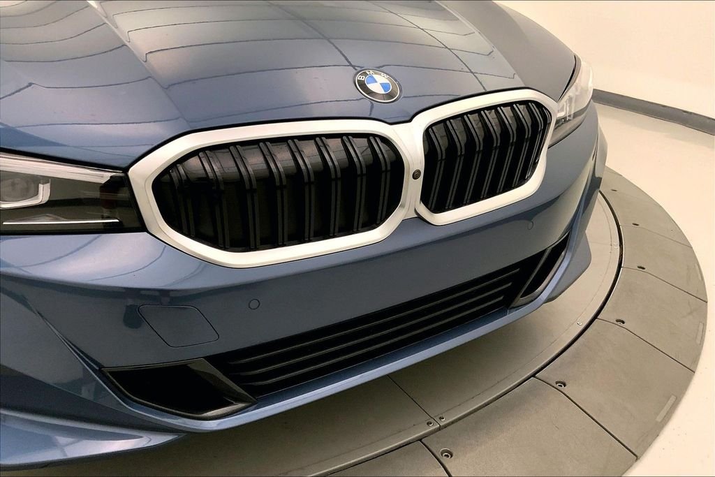 Used 2025 Arctic Race Blue Metallic BMW  image 28