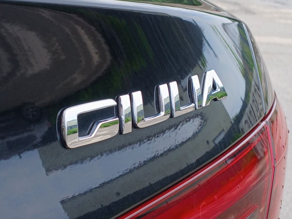 Used 2022 Black Alfa Romeo Sprint image 28