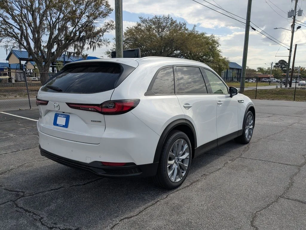 New 2026 Rhodium White Premium Mazda 3.3 Turbo Preferred AWD image 4