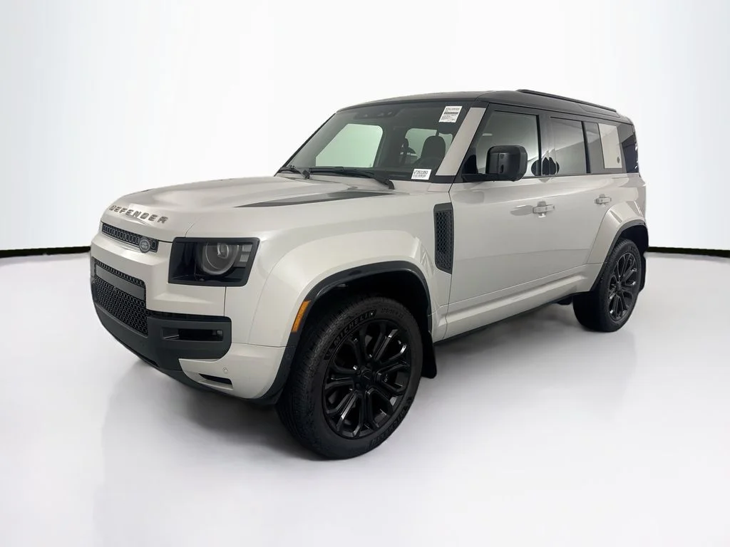 New 2026 Borasco Grey Land Rover OCTA image 1