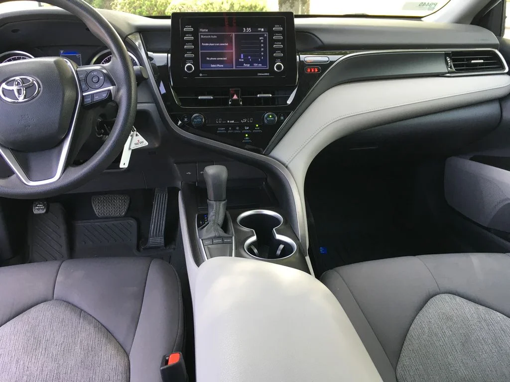 Used 2023 White Toyota LE image 23