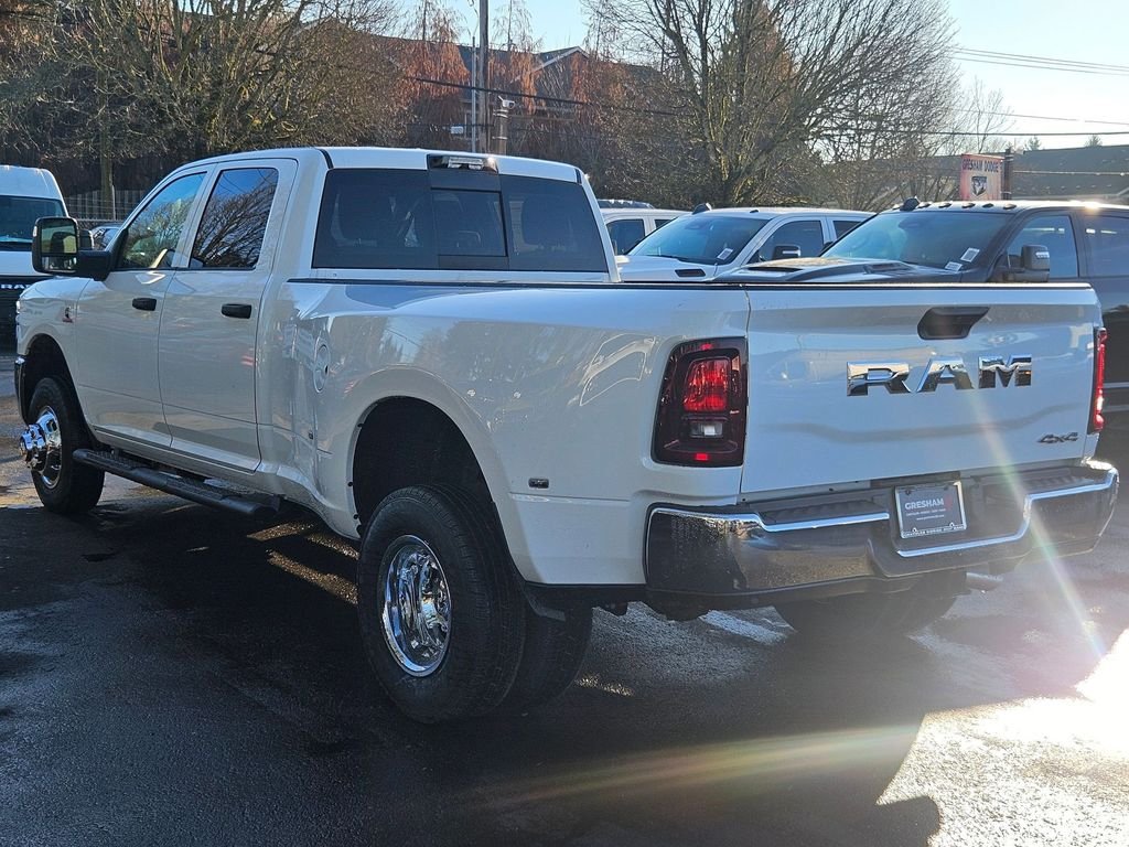 New 2026 Bright White Clear-Coat Exterior Paint RAM Tradesman image 5