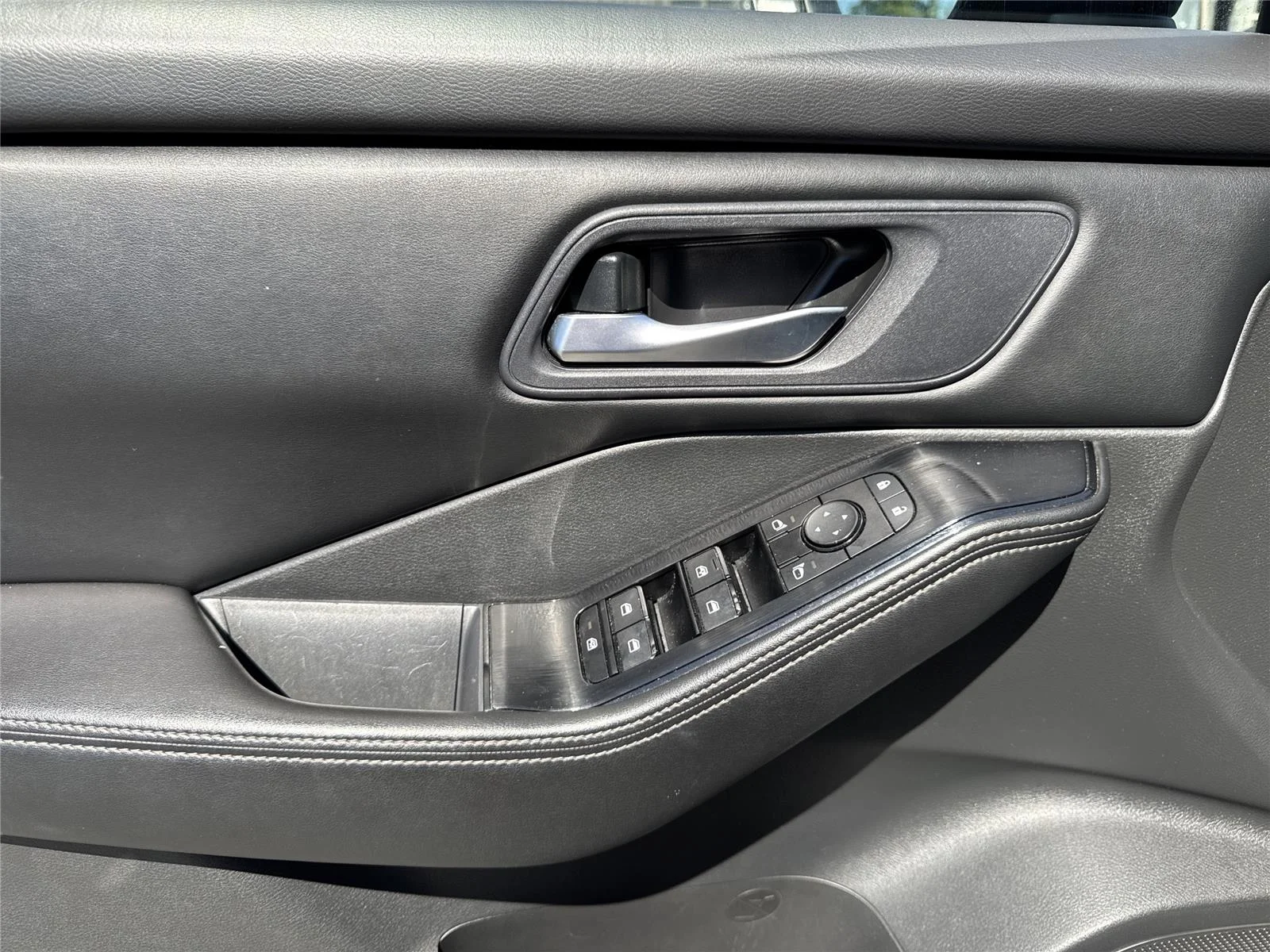 Used 2024 Gun Metallic Nissan SV image 17