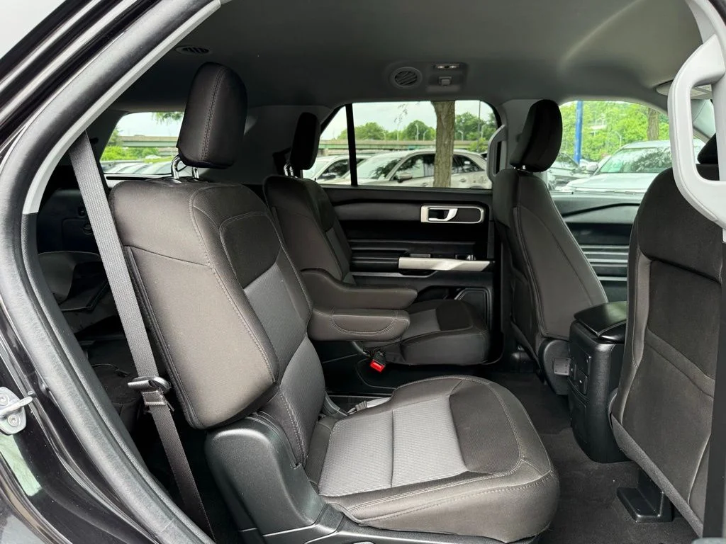 Used 2023 Black Ford XLT image 29