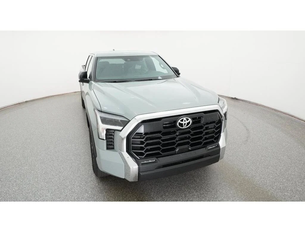 New 2026 Lunar Rock Toyota SR5 image 14