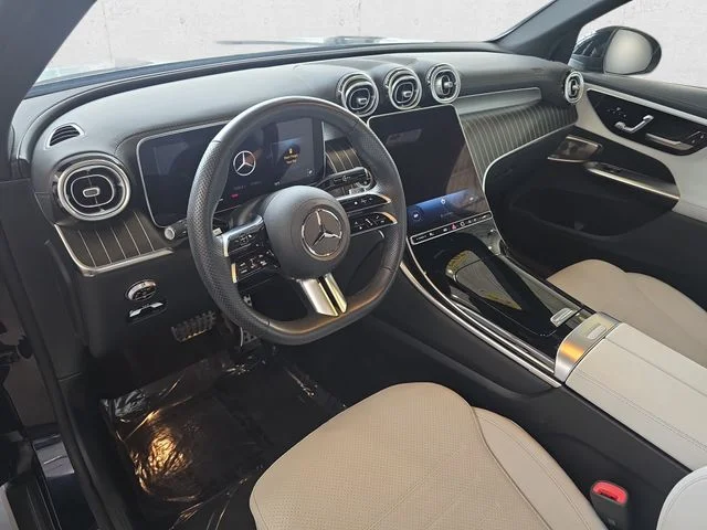 Used 2023 Starling Blue Metallic Mercedes-Benz GLC 300 image 16