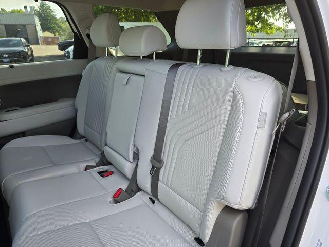 New 2026 White Pearl Hyundai SEL AWD image 16
