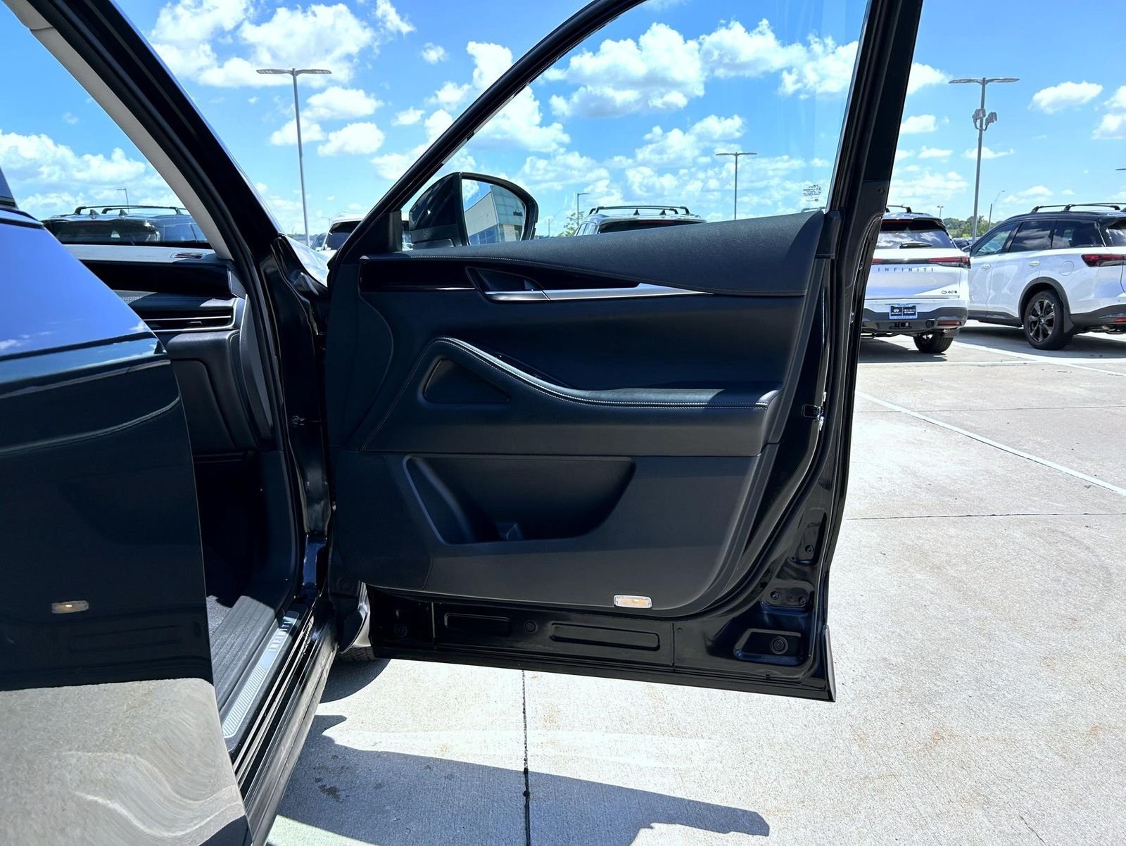 Used 2025 Black INFINITI PURE image 16