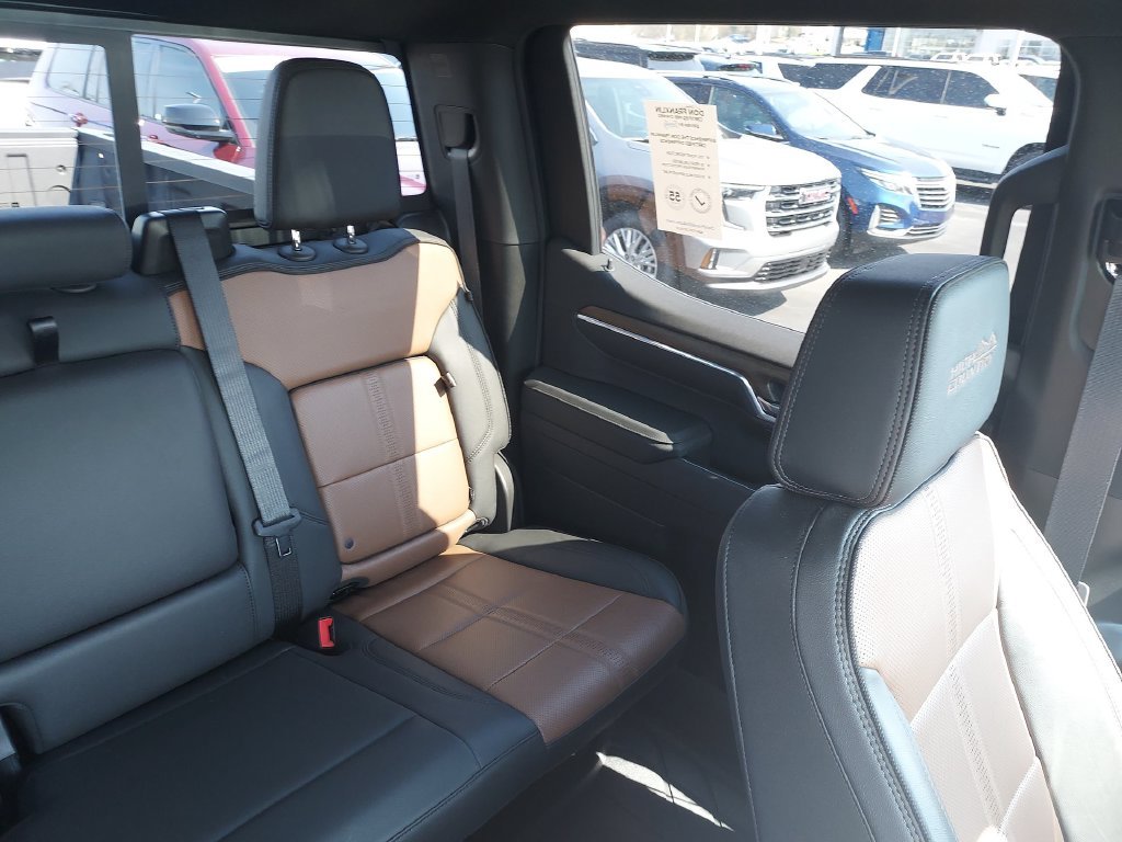 2026 Chevrolet Silverado 1500 High Country - Photo 14