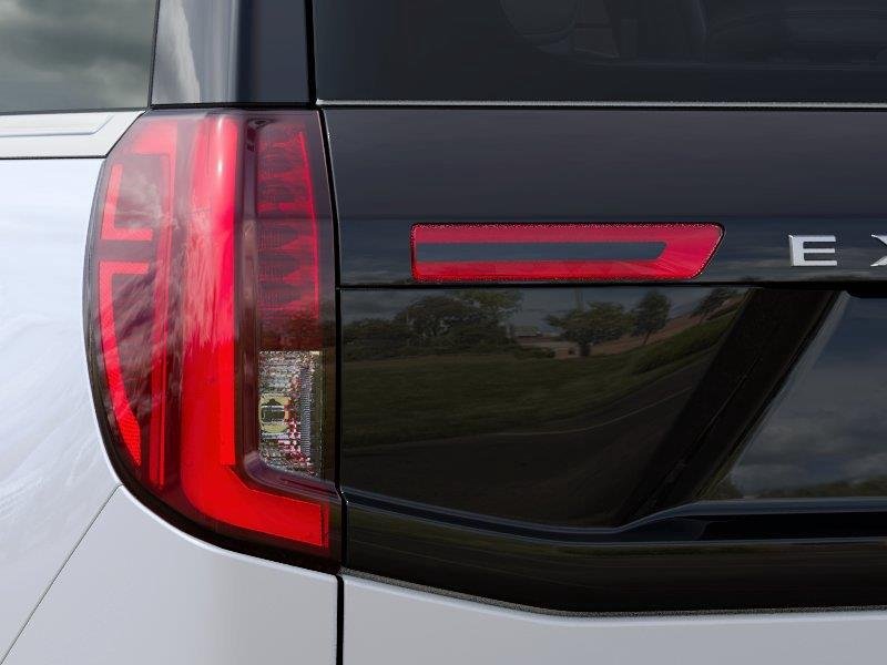 New 2027 Star White Metallic Tri-Coat Ford King Ranch® image 21