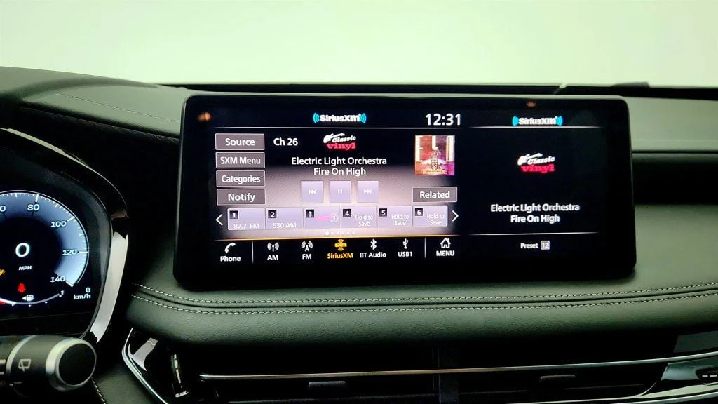Used 2023 Warm Titanium INFINITI SENSORY AWD image 19