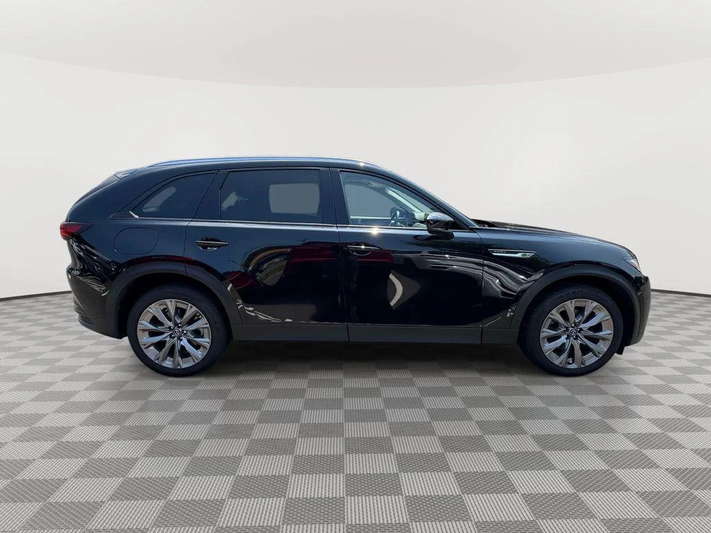 Certified Used 2026 Jet Black Mica Mazda Preferred image 7