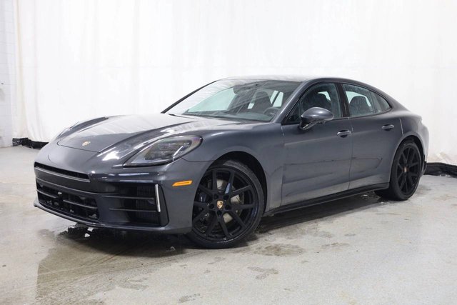 2026 Porsche Panamera 4