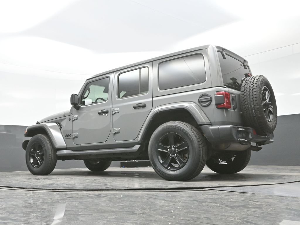 Used 2023 Gray Jeep Altitude image 33