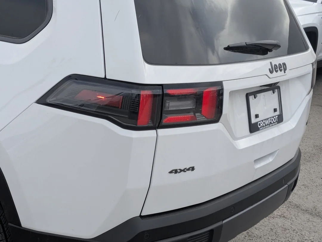New 2026 White Jeep Laredo - - 4x4 - 1.6L Turbo Hybrid - Uconnect 5 w/ 12.3 Screen & More! image 10