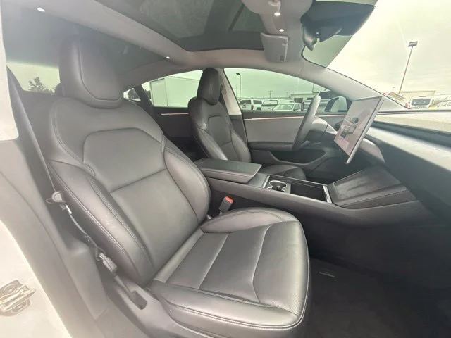 Used 2024 White Tesla Base image 23